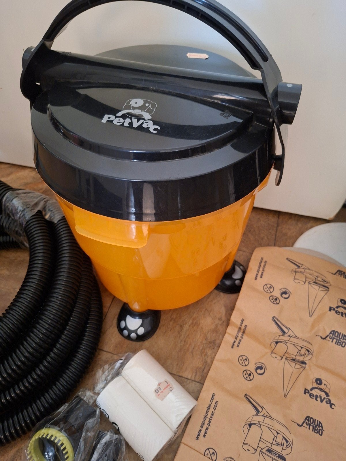 Petvac-Aspirateur pour animaux de compagnie, Neuf, Enlèvement, Accessoires inclus, Autres marques