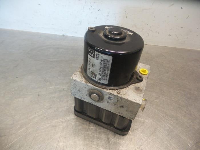 Ordinateur ABS d'un Opel Zafira B (Zafira B 05-), -, Opel, 3 mois de garantie, Utilisé