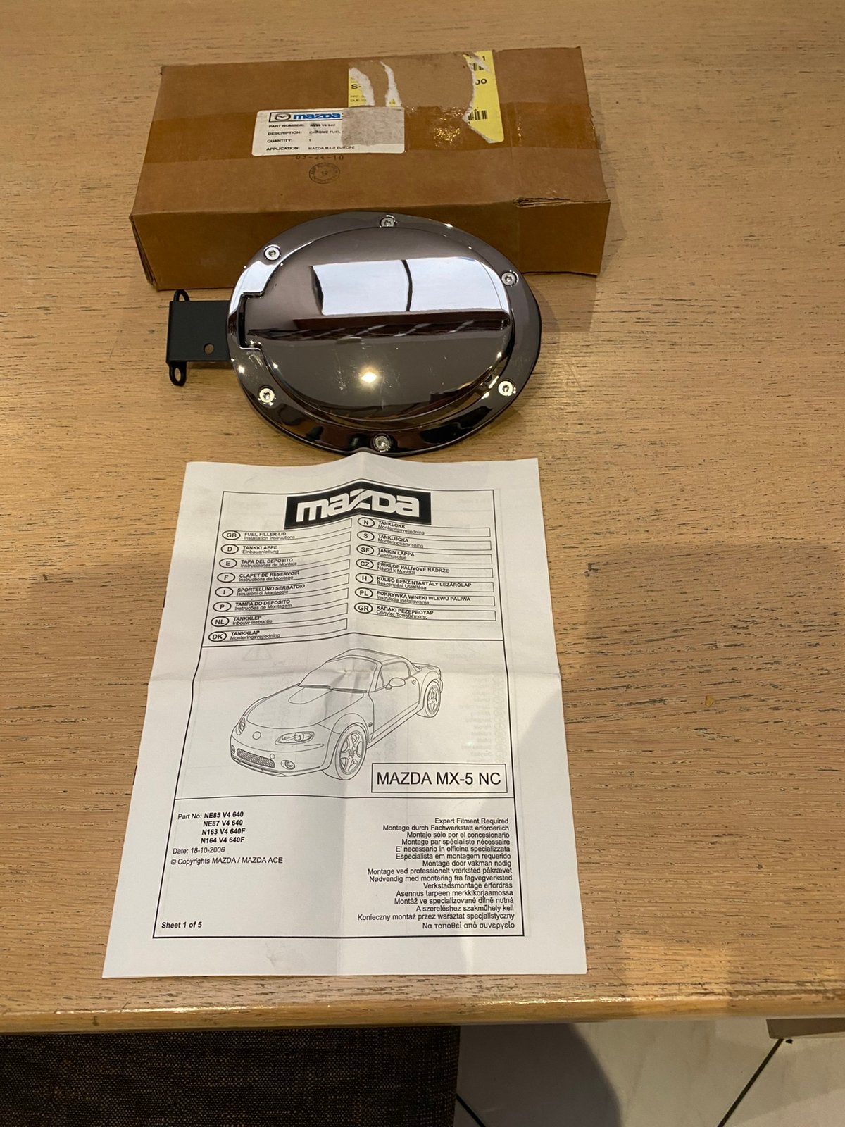 Mazda MX5 NC chromen brandstofklep, Auto diversen, Tuning en Styling, Ophalen