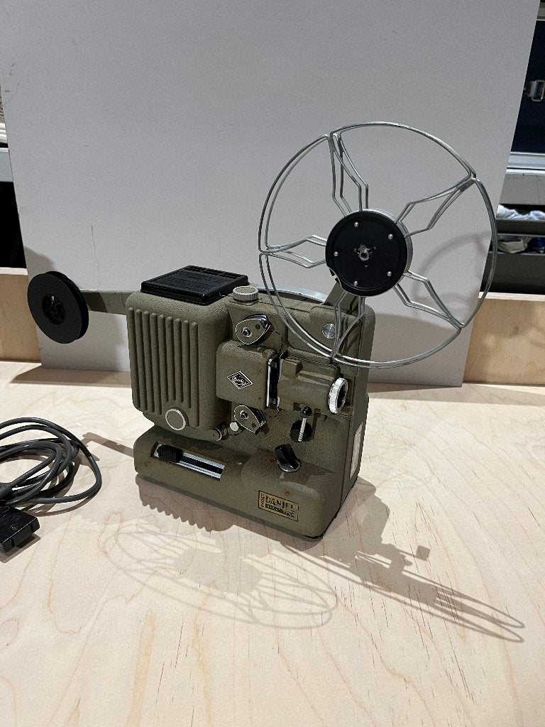 Projecteur 8mm eumig, TV, Hi-fi & Vidéo, Enlèvement ou Envoi, Utilisé