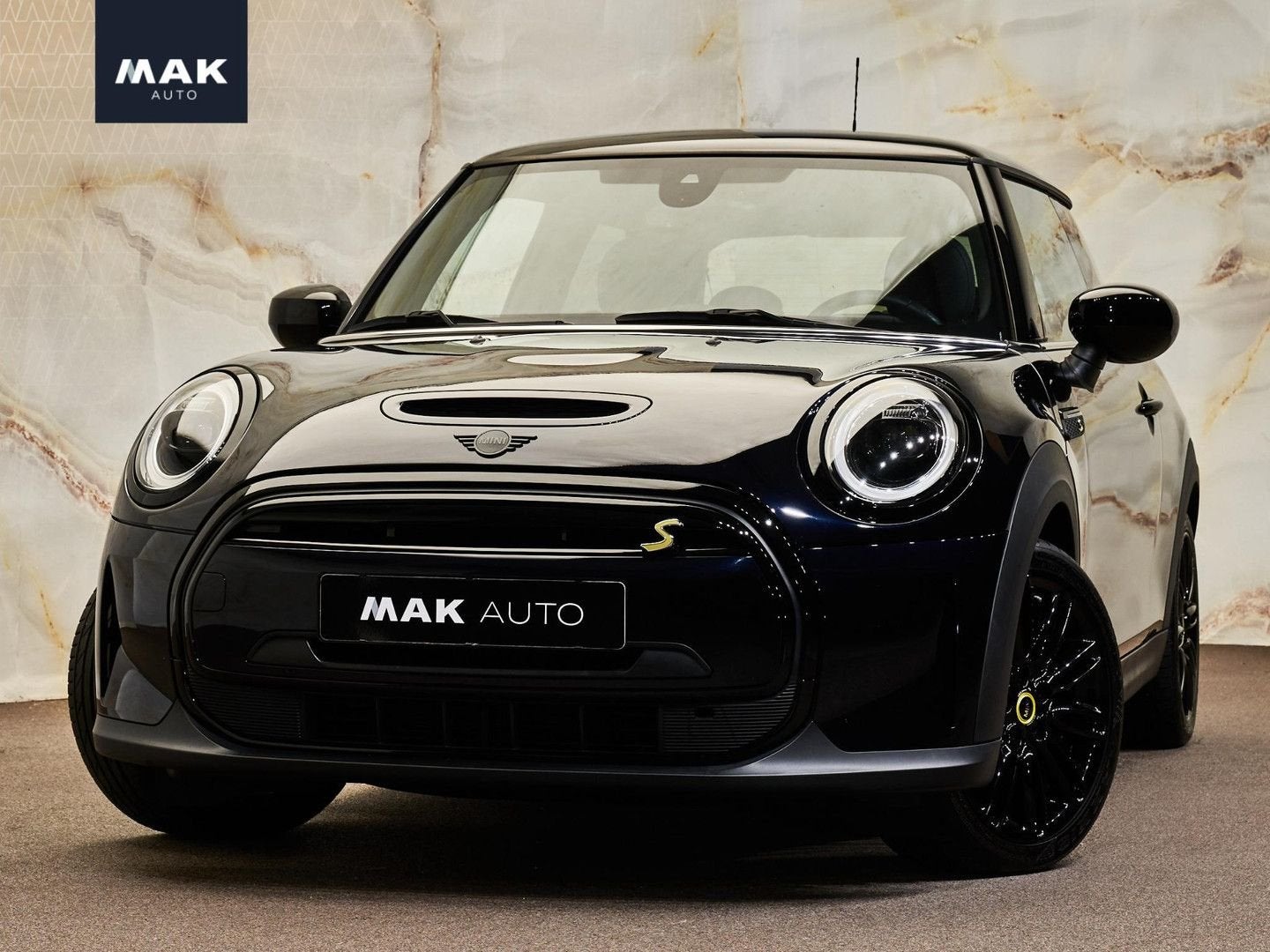 MINI Cooper SE Electric , LED, PDC, 17", stoelverw., cruise,, Automaat, Zwart, 33 kWh, Zwart