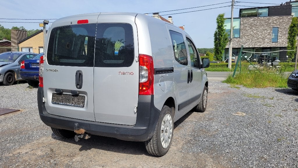 citroen nemo 1.4i wordt GEKEURD TREKHAAK euro 5 12-2011, Auto's, Citroën, Voorwielaandrijving, Euro 5, 4 cilinders, Bedrijf