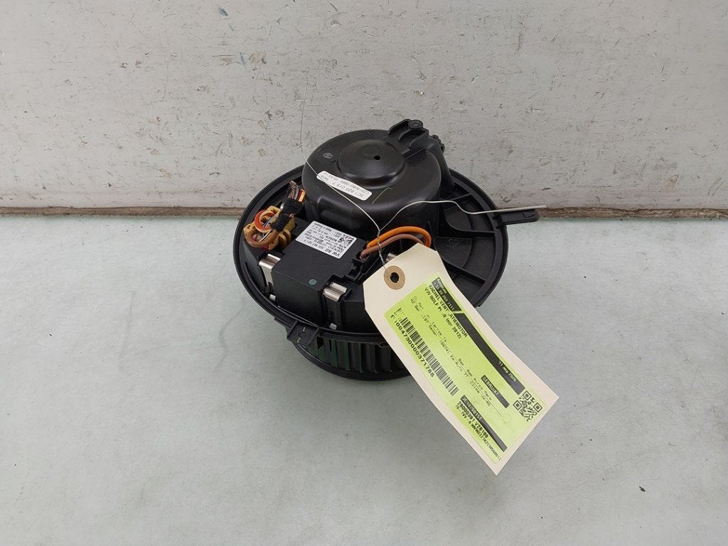 KACHEL VENTILATORMOTOR Volkswagen Golf Plus (5M1 / 1KP), Gebruikt, Volkswagen, Volkswagen AG, Kundenbetreuung@volkswagen.de