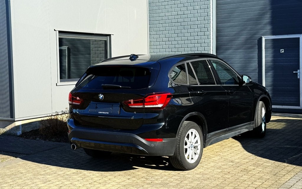 BMW X1 (f48) 1.5 sdrive16d aut 5d 85kw, Auto's, BMW, Zwart, Leder, Bedrijf, 5 deurs