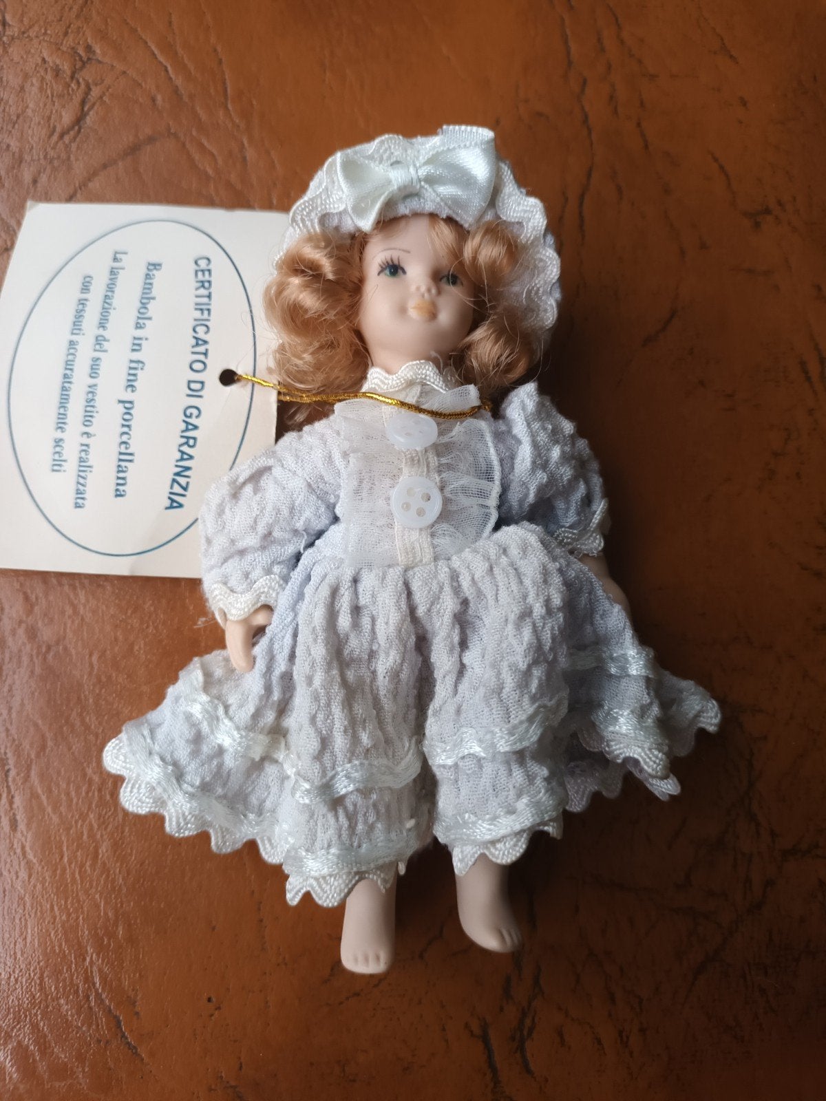 Mini Porseleinen pop J.Misa 12 cm met Italiaans garantiebewi, Antiek en Kunst, Antiek | Porselein, Ophalen of Verzenden