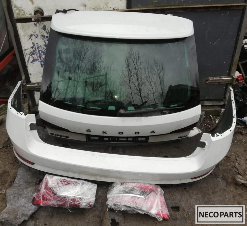 SKODA SUPERB COMBI 2020 - ACHTERKLEP BUMPER ACHTERLICHTEN, Auto-onderdelen, Gebruikt, -, -, Ophalen of Verzenden