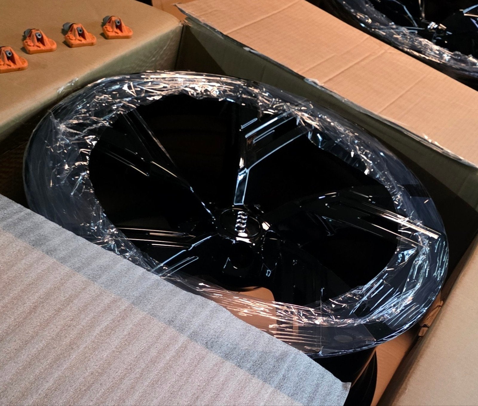 Originele Audi RS6 22inch Full Black met nummers !! Nieuwst., Enlèvement, Jante(s)