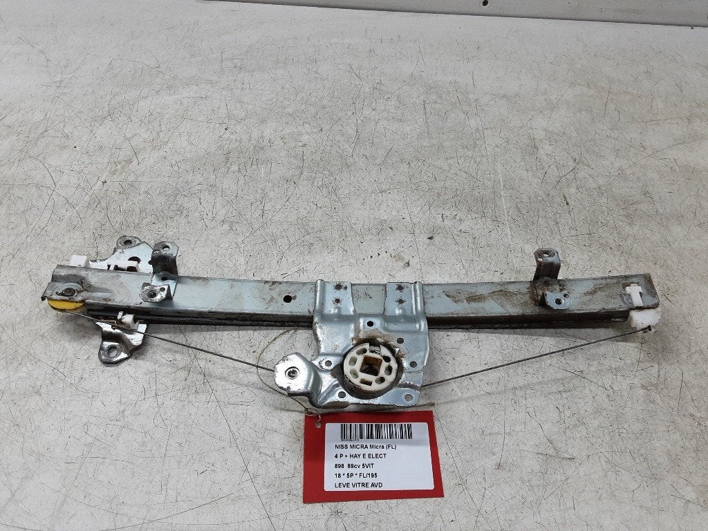 VITRE MECANISME AVANT DROIT Nissan Micra (K14), Germany@nissan-services.eu, Kronenweg 38
50389  Wesseling, DE, Utilisé, Nissan