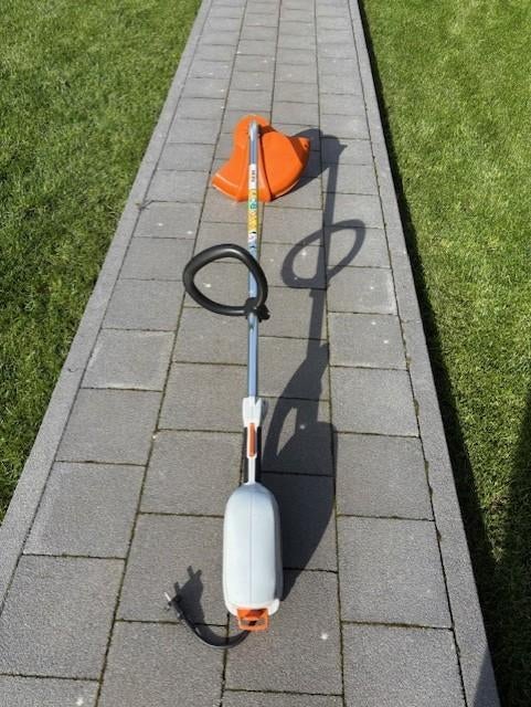 graskantenmaaier, Ophalen, Zo goed als nieuw, Elektrische grasmaaier, Stihl