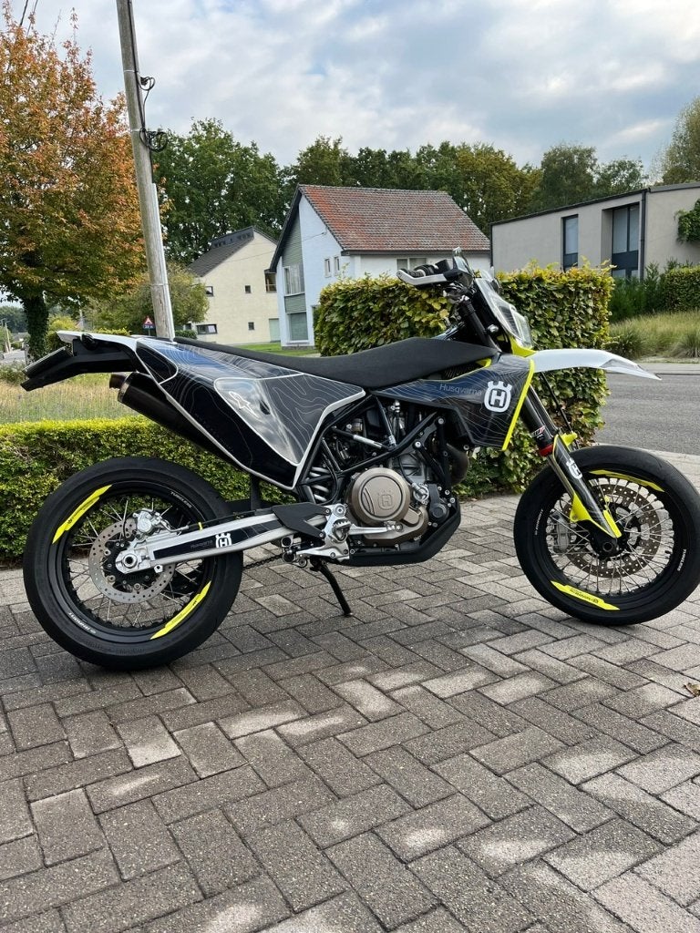 Husqvarna 710 Supermoto, Motoren, ABS, Motorrijbewijs A, Particulier, Meer dan 35 kW