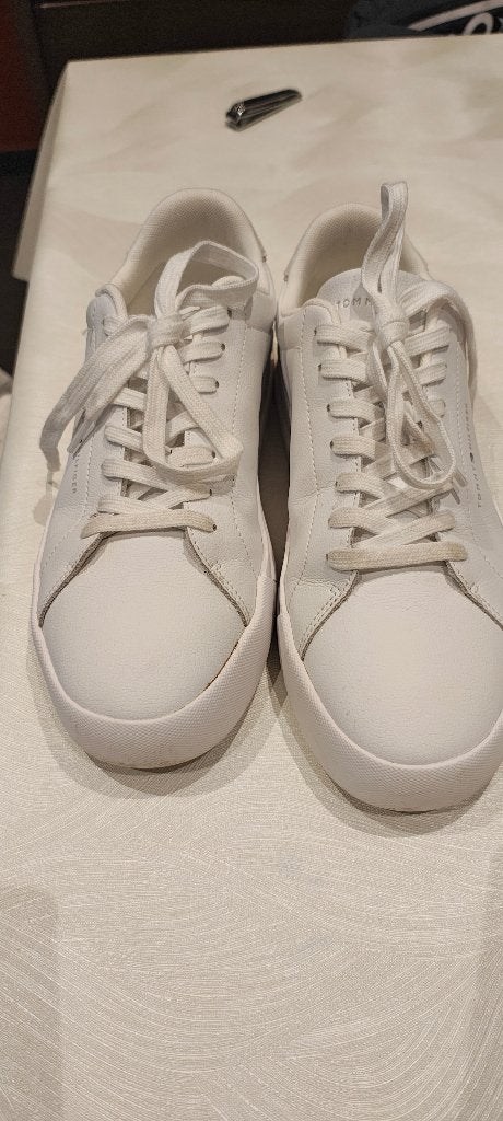 Tommy Hilfiger maat 43, Ophalen