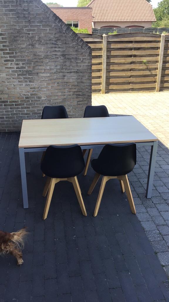 Keukentafel met stoelen, Ophalen, Zo goed als nieuw