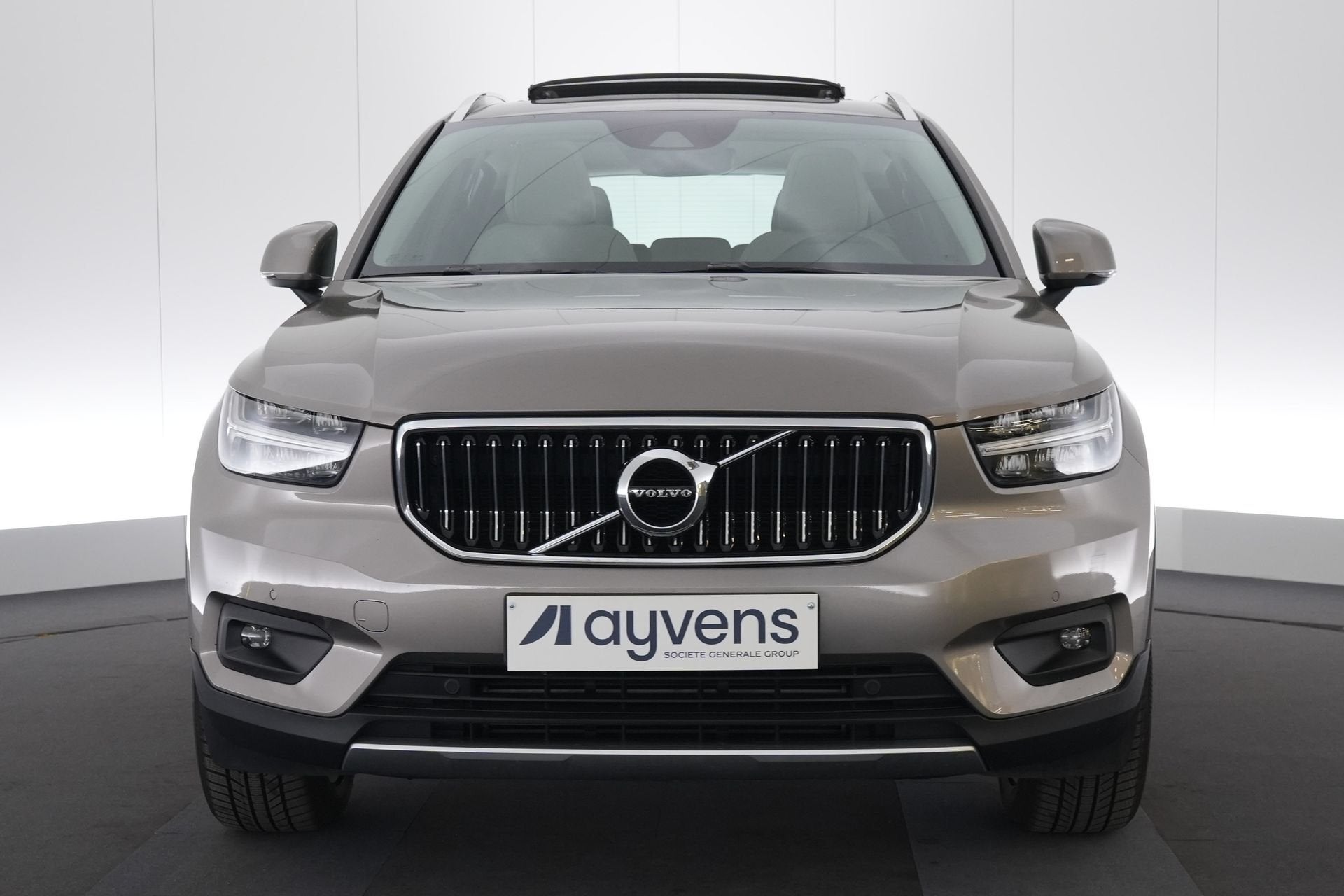 (1YAY845) VOLVO XC40, Auto's, https://public.car-pass.be/vhr/b8dde824-1127-4521-9cc3-dd2540d3b10e, Gebruikt, Euro 6, Overige kleuren