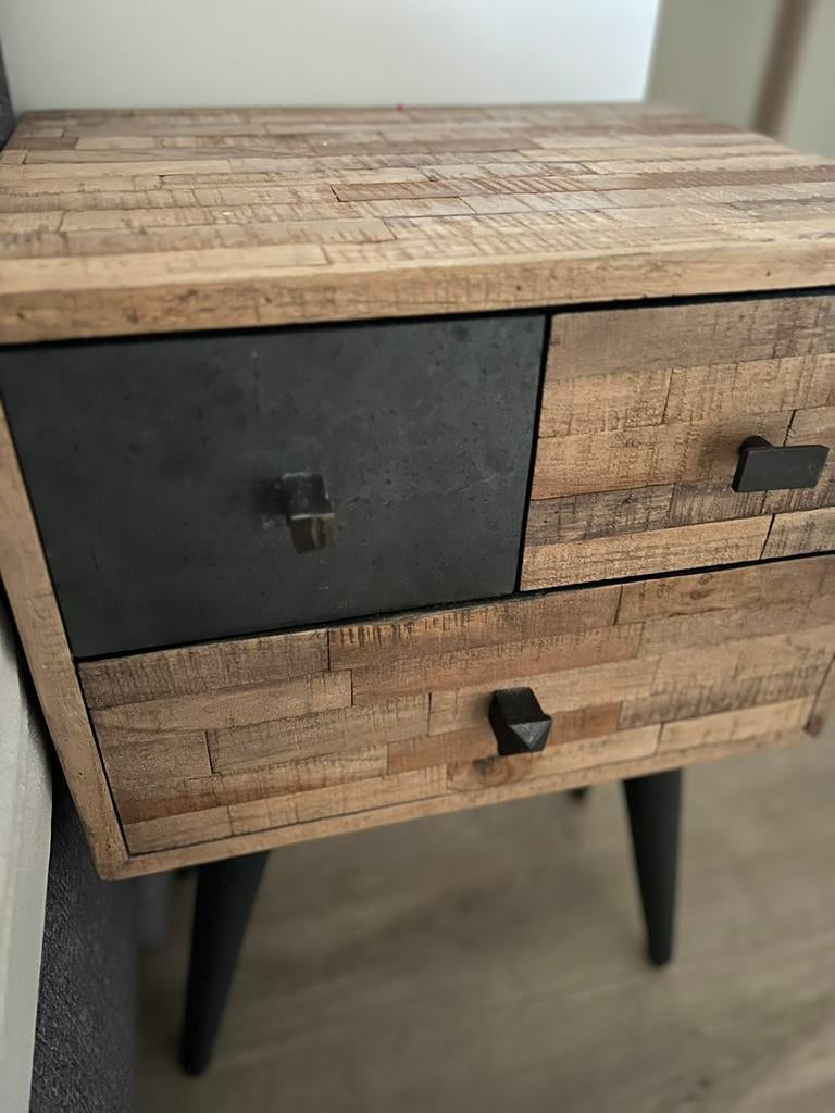 2 nachtkastjes/bijzetkastjes VINTAGE, Huis en Inrichting, Kasten | Ladekasten, Ophalen, Zo goed als nieuw