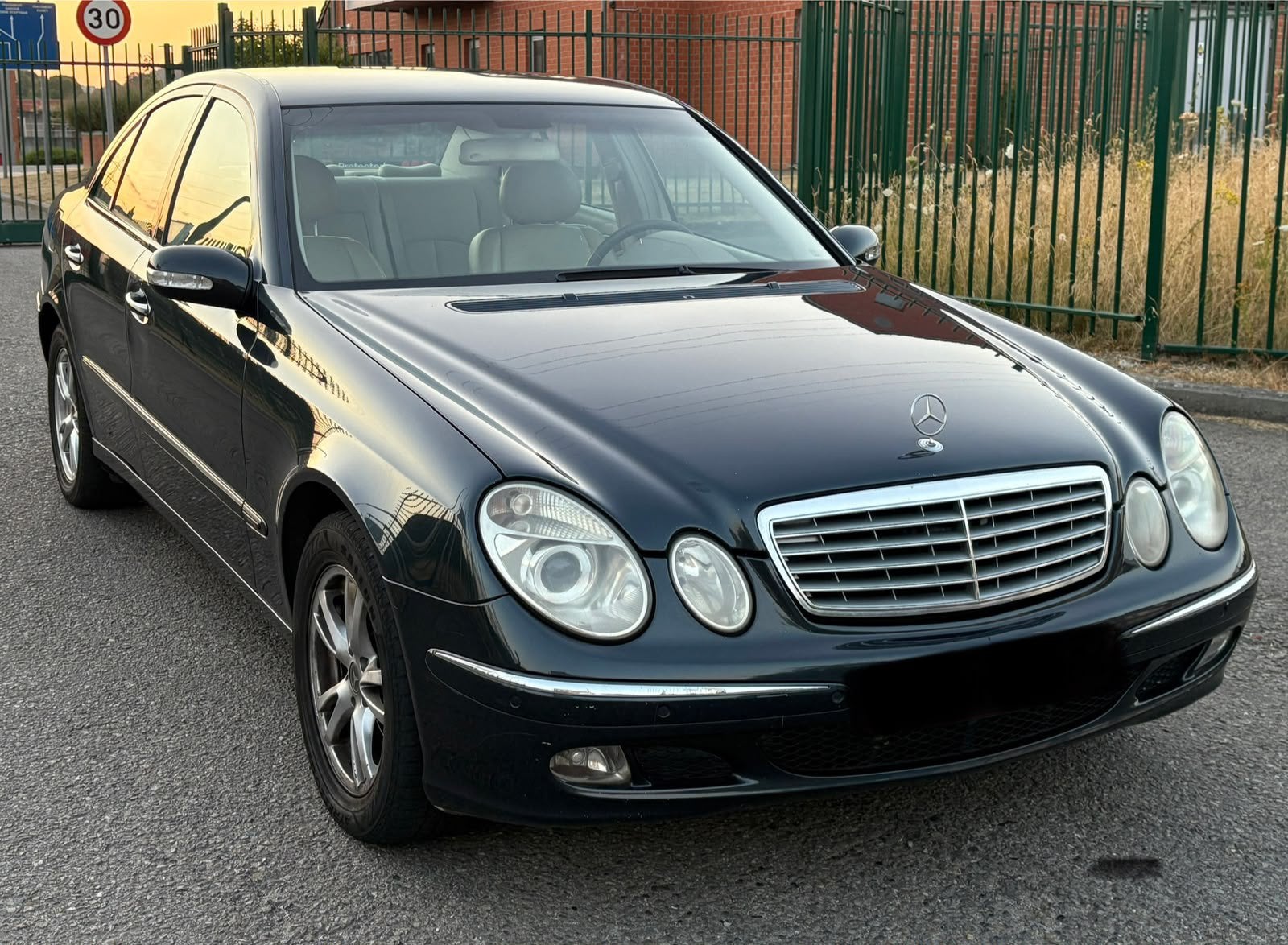 Mercedes benz E220 CDI automatique, Autos, Mercedes-Benz, Particulier, Automatique, Achat