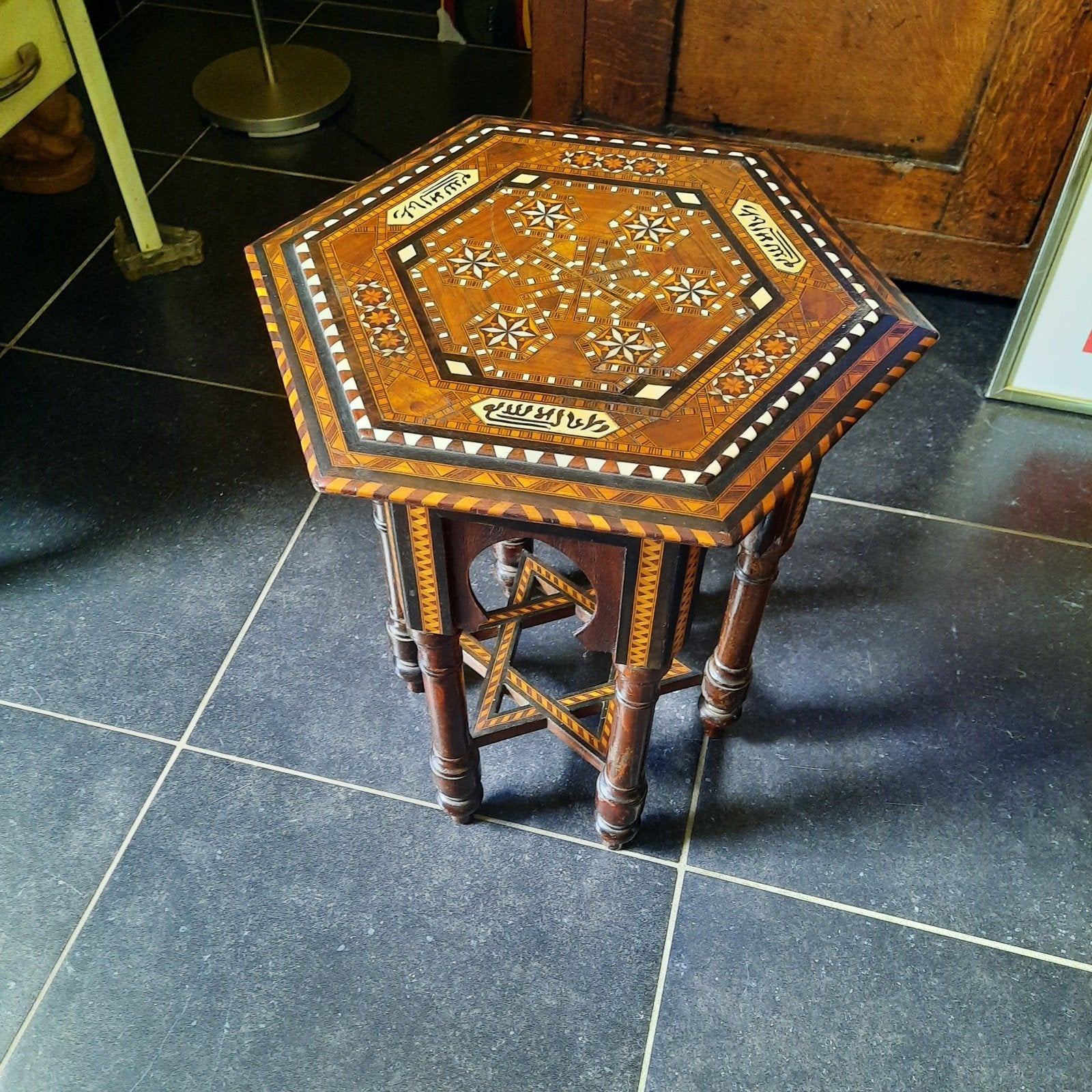 Marokkaans tafeltje , authentiek  !, Antiek en Kunst, Ophalen of Verzenden