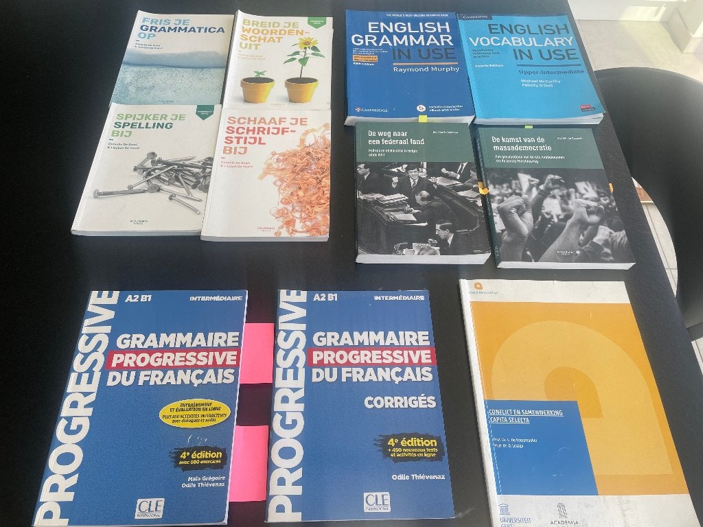 Boeken 1ste jaar Journalistiek Artevelde, Enlèvement ou Envoi, Comme neuf, Enseignement supérieur
