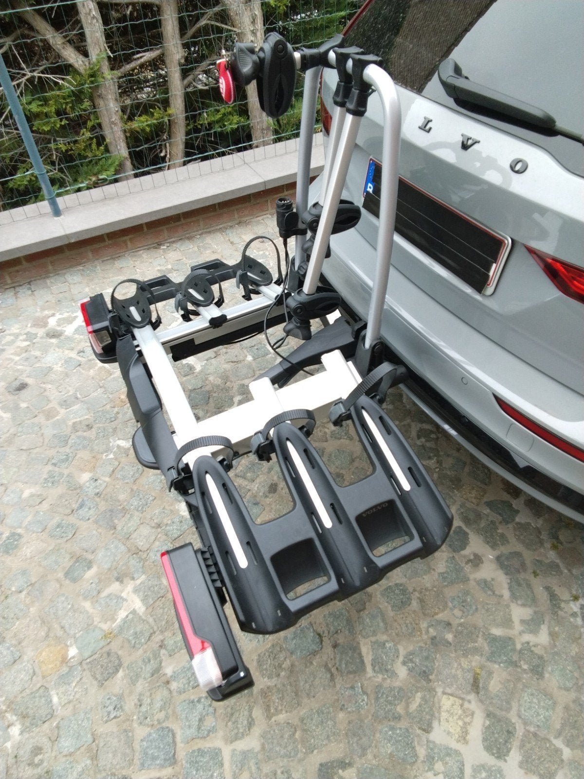 porte vélos Volvo/Thules 3 vélos, Autos : Divers, Porte-vélos, Neuf, Support d'attelage, Pneus larges, 3 vélos ou plus