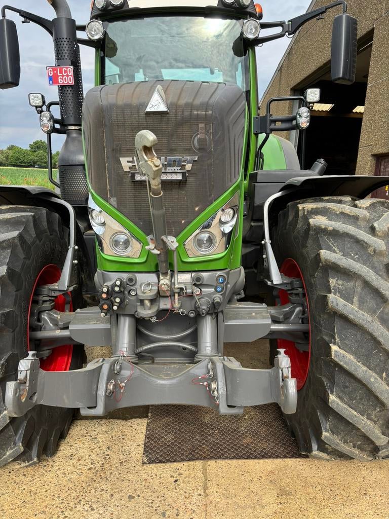 Te koop Fendt826, Zakelijke goederen, Landbouw | Tractoren, Gebruikt, 2500 tot 5000, Ophalen of Verzenden, Meer dan 160 Pk