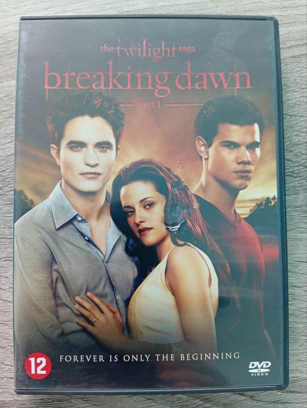 Breaking Dawn, partie 1 DVD du thriller de la saga Twilight, CD & DVD, DVD | Thrillers & Policiers, Suppléments, Enlèvement ou Envoi