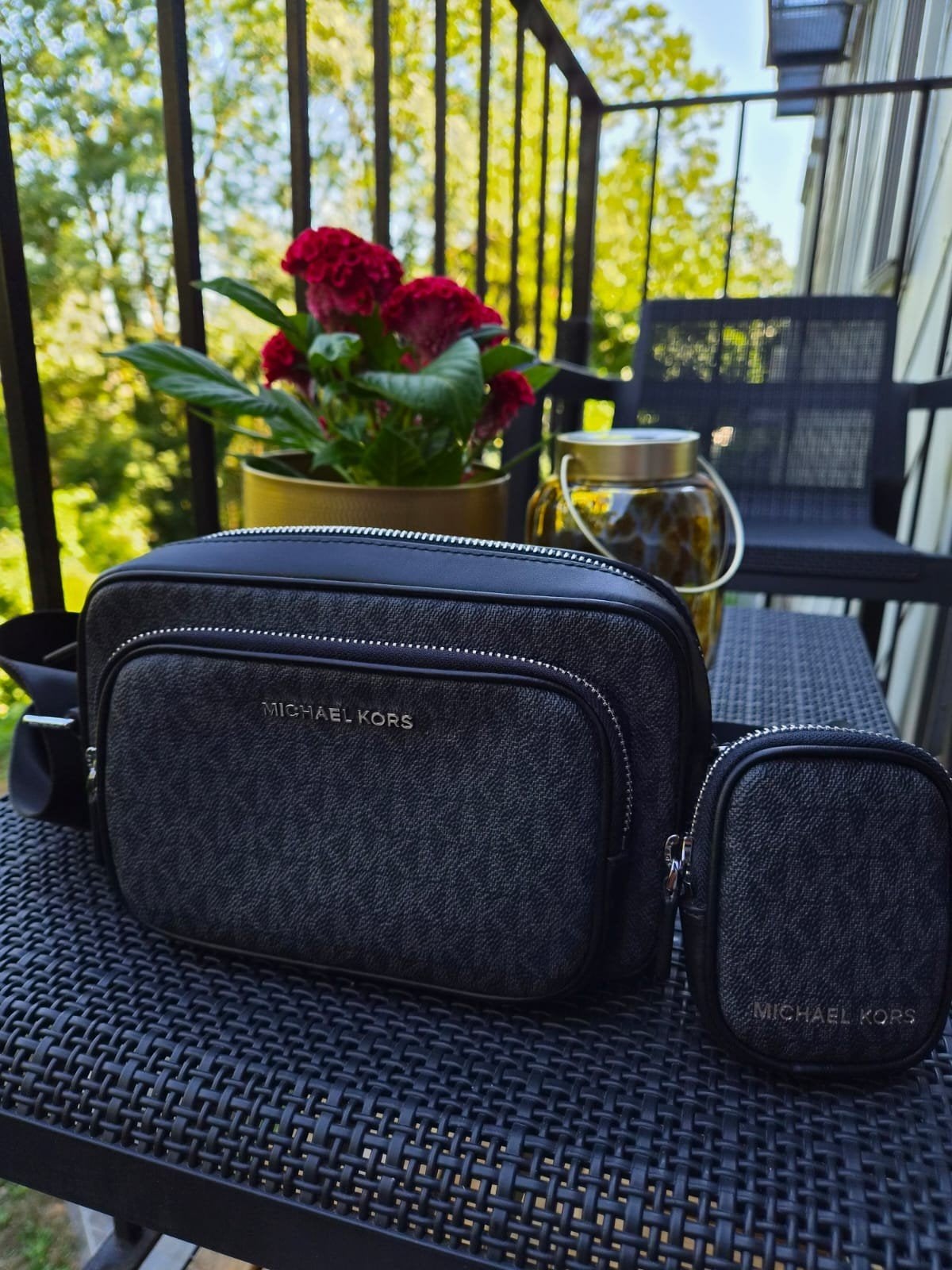 Michael kors, Enlèvement