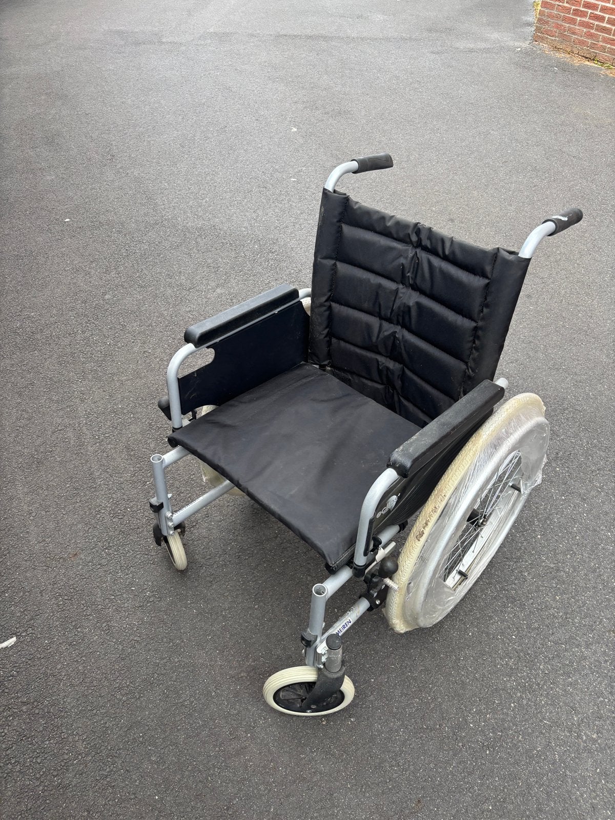 Fauteuil roulant Vermeiren Eclips+ pliant, Enlèvement, Pliant, Comme neuf