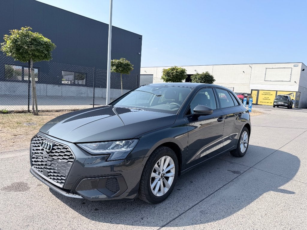 audi A3/35TFSI/benzine/150PK/2021/cruise /sensoren/carplay, Auto's, Euro 6, Leder, Bedrijf, Handgeschakeld