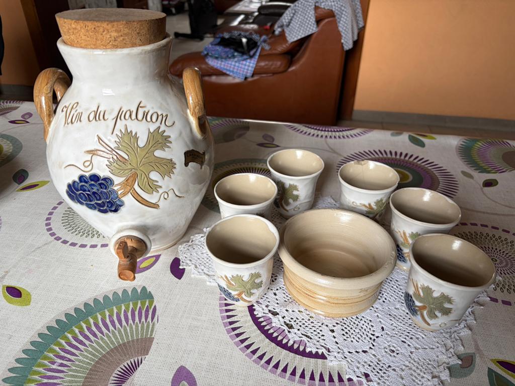 Decoratieve steengoed wijnfontein Vin du Patron Bouffioulx, Ophalen of Verzenden