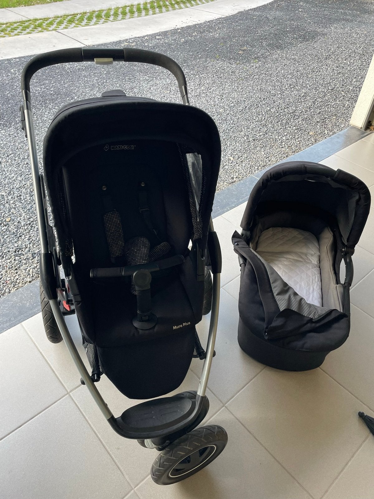 Maxi Cosi kinderwagen met alle toebehoren, Kinderen en Baby's, Gebruikt, Verstelbare duwstang, Maxi-Cosi, Ophalen