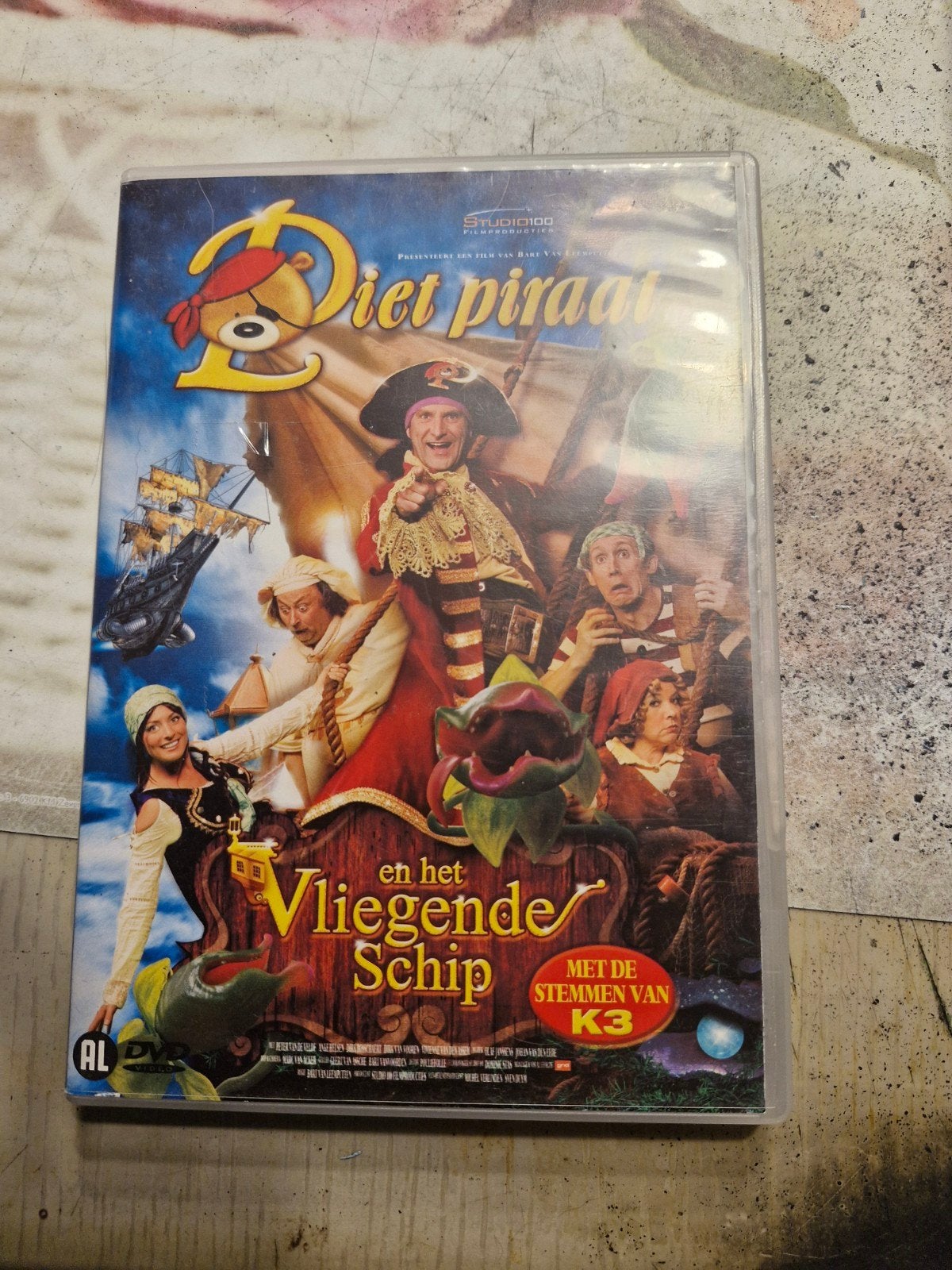dvd piet piraat en het vliegende schip nl, CD & DVD, VHS | Enfants & Jeunesse, Enlèvement ou Envoi, Comme neuf, Néerlandais