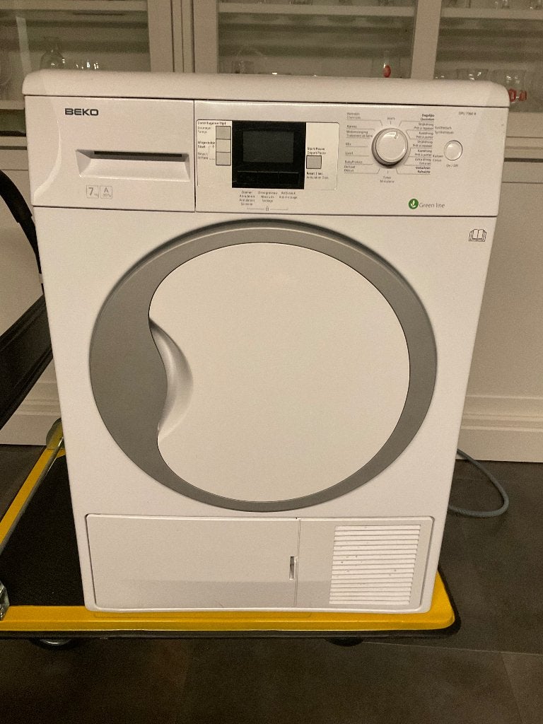 Condensatiedroogkast Beko, Elektronische apparatuur, Ophalen, 6 tot 8 kg, Gebruikt, Minder dan 85 cm