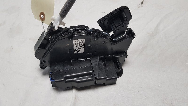 SERRURE DE PORTE RODS ARRIÈRE GAUCHE Tiguan (AD1), Utilisé, Volkswagen