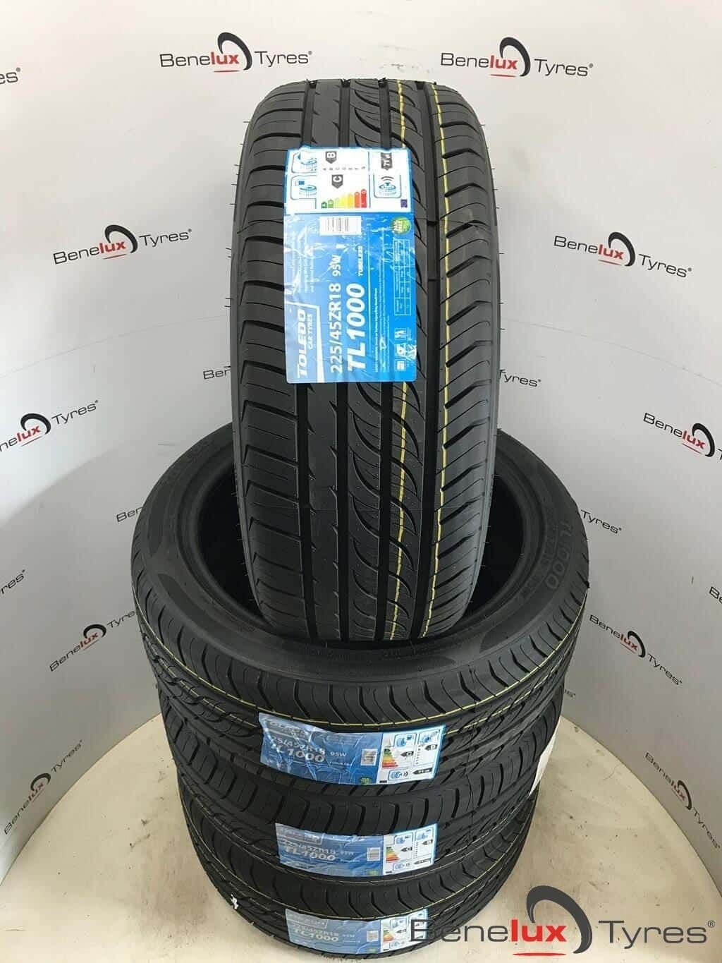 NIEUW 225/45R18 225/45 R18 225/45/18 2254518 225/45ZR18 ZR18, Neuf, -, Véhicule de tourisme, Pneus été