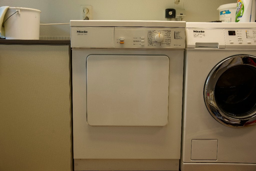 Miele Droogkast Sirocco A2000, Electroménager, Sèche-linge, Évacuation d'air, Chargeur frontal, 6 à 8 kg, 85 à 90 cm, Phase anti-froissage