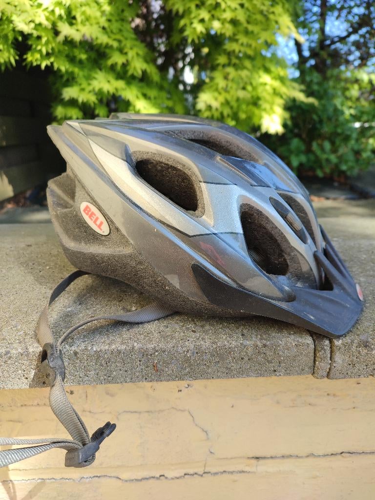 Casque vélo, BELL, Utilisé, Homme ou Femme, Enlèvement