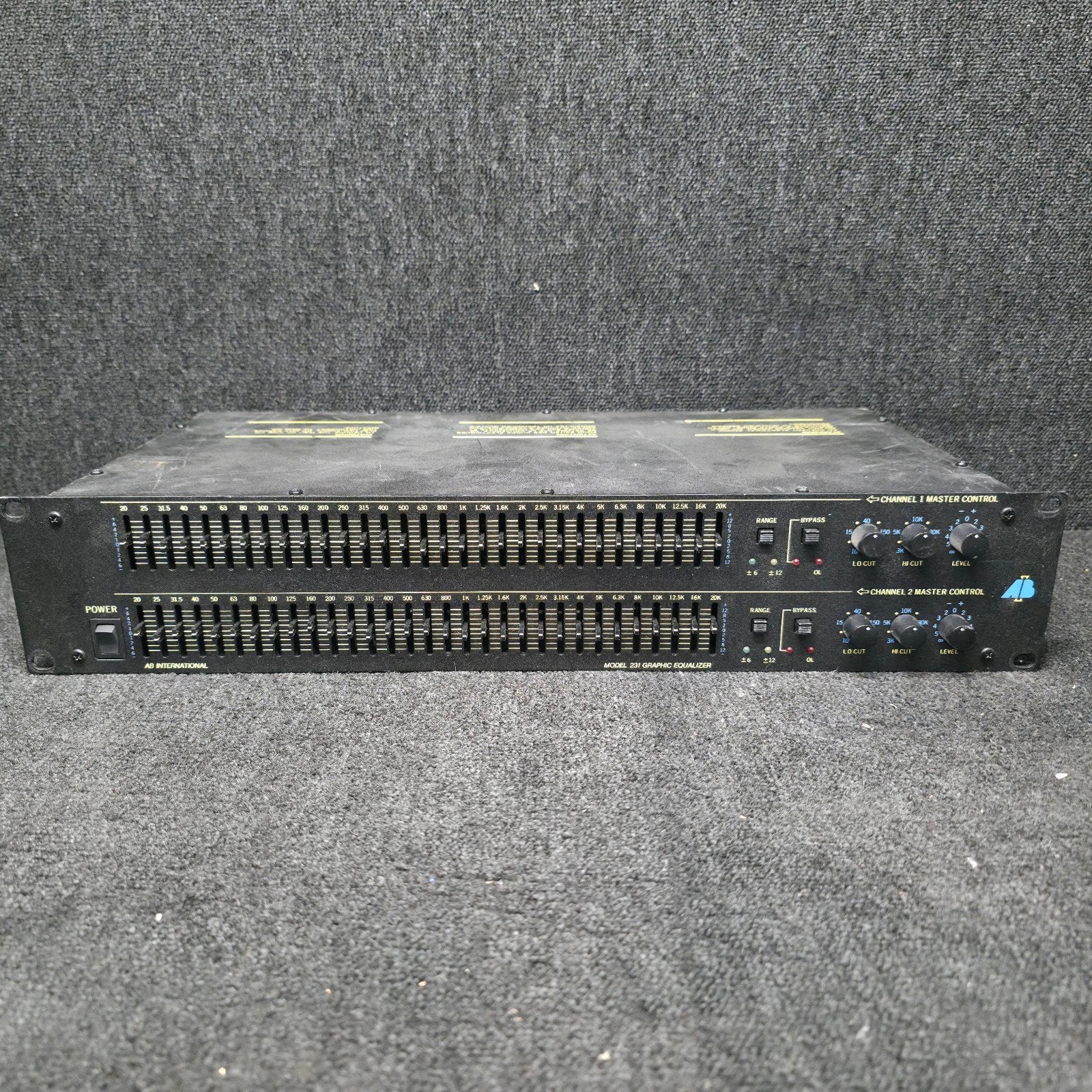 Eq double à 31 bandes AB avec fonction Crossover, Enlèvement ou Envoi