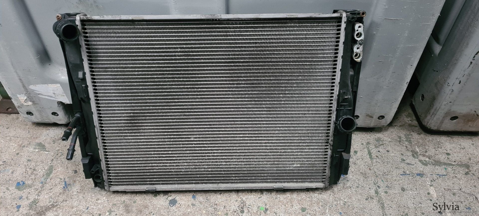Koelerpakket  Radiateur BMW 1 / 3 serie E81 E82 E87 E88 E90, Auto-onderdelen, Motor en Toebehoren, Gebruikt, Ophalen of Verzenden