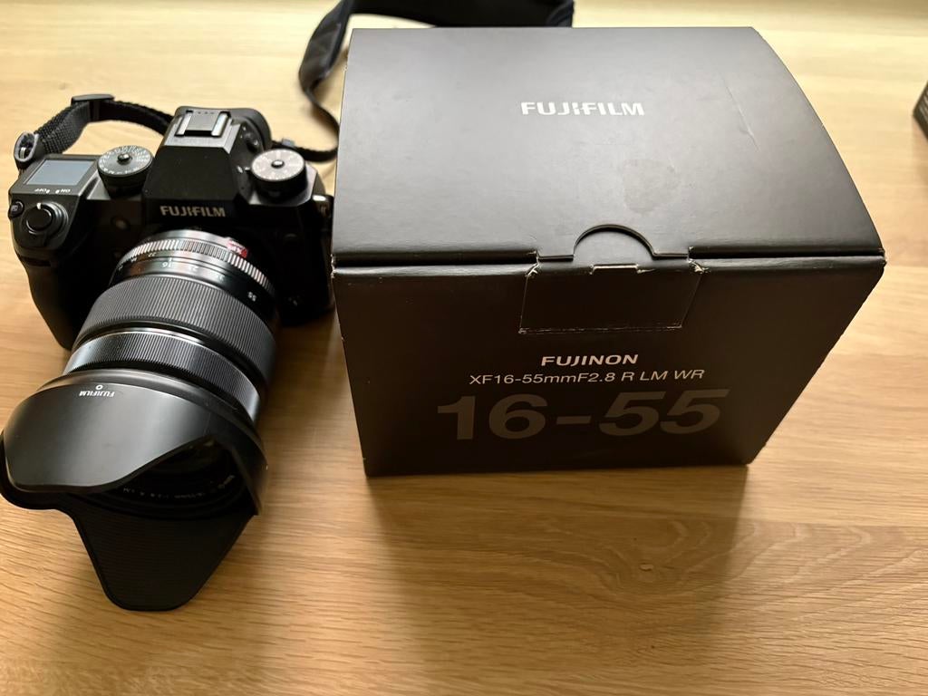 Fujifilm XH-1 met lenzen (XF 16-55 2.8 en XF 50-140 2.8), Ophalen, 40 Megapixel, Spiegelreflex, Zo goed als nieuw