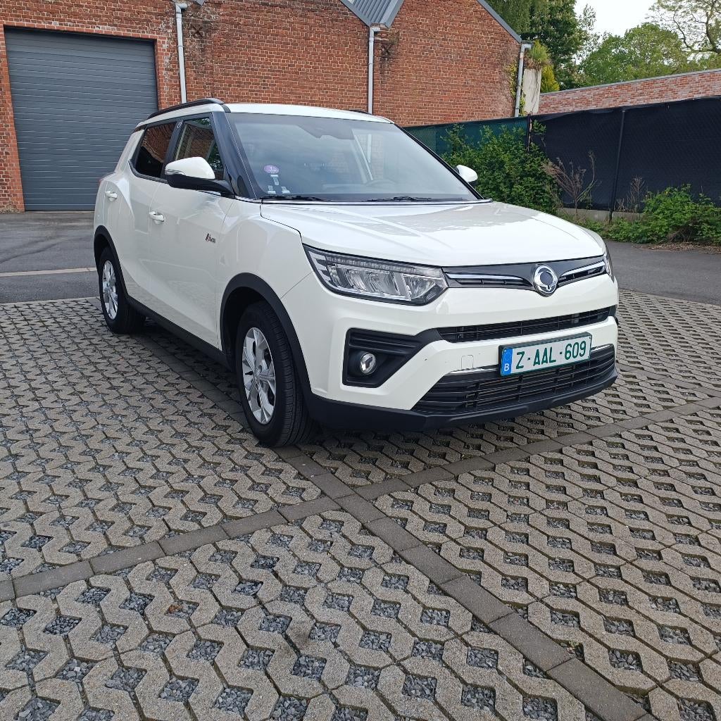 KOOPJE,ssangyong tivoli automaat benzine,1,5,10/2023,20000km, Auto's, SsangYong, USB, Euro 6, Wit, 120 kW