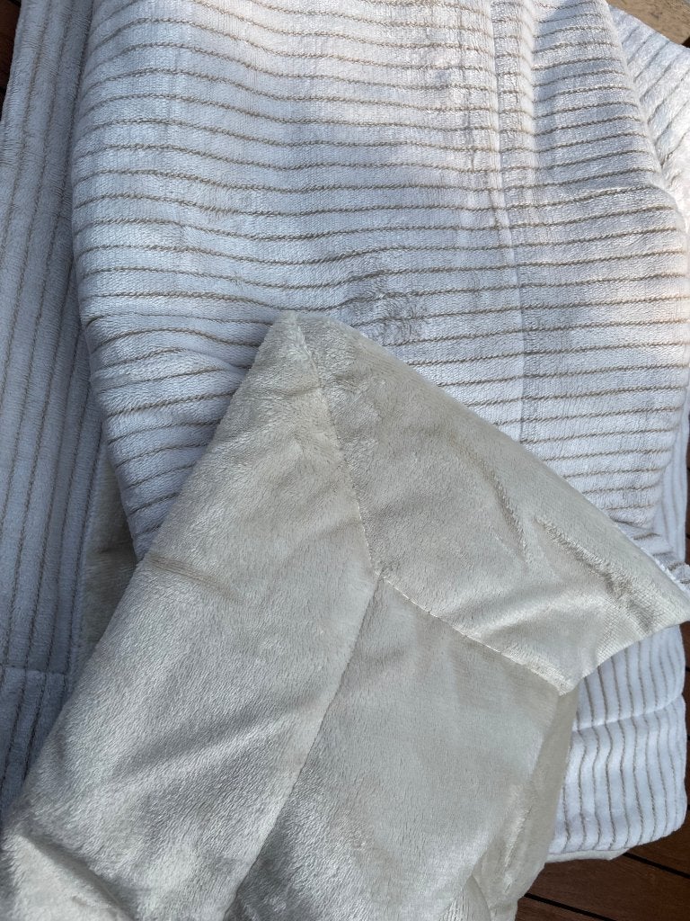 Super zachte deken, Enfants & Bébés, Couvertures, Sacs de couchage & Produits pour emmailloter, Enlèvement, Neuf, 100 cm ou plus
