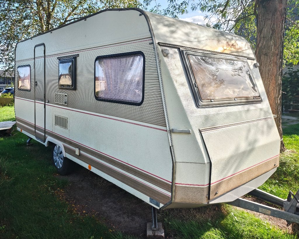 Grote ruime Detleffs caravan volledig in orde., Rondzit, 750 - 1000 kg, Tot en met 4, Disselslot