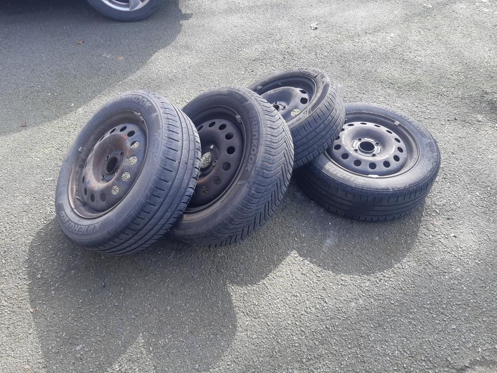 4 velgen met banden  st 4x108, Ophalen, Band(en)