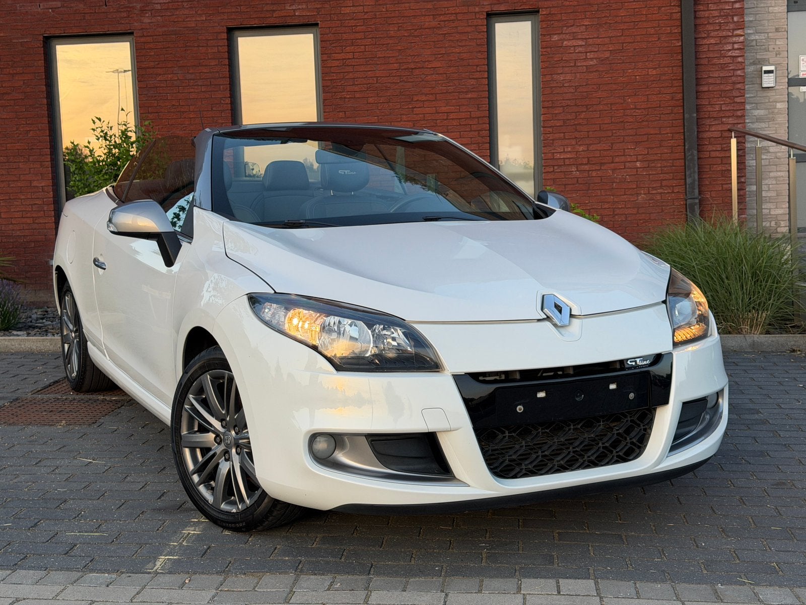 Renault Mégane ( Cabrio ) GT Line 2011 ( 131.783Km ) CT Ok, Euro 5, Entreprise, Cabriolet, Boîte manuelle