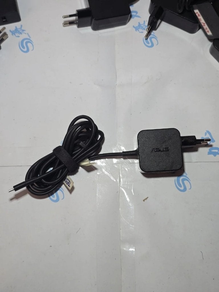Asus 45W USB-C laptop oplader ADP-45EW C USB-C lader, Computers en Software, Verzenden, Zo goed als nieuw, Asus