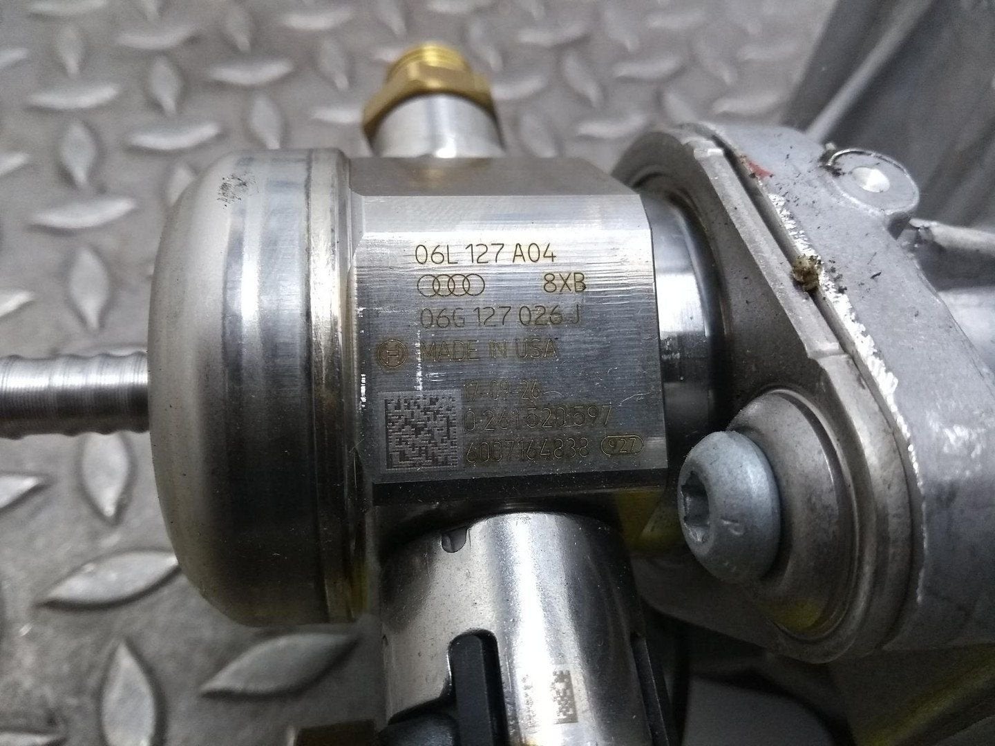 VOLKSWAGEN GOLF BRANDSTOF POMP VOOR DE INJECTOR 2018, Ophalen of Verzenden, Gebruikt, Stiba lid