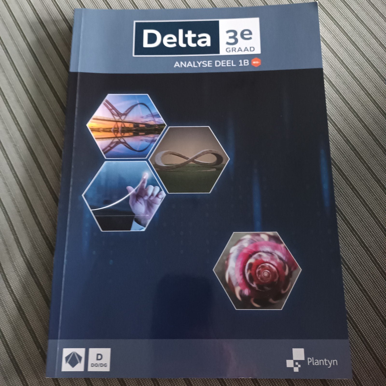Ylke van Dun - 3e graad analyse deel 1B, Ophalen of Verzenden, Nederlands, Ylke van Dun; Tom Spons; Jesse Aerts; Nicole de Wilde; Maarte...