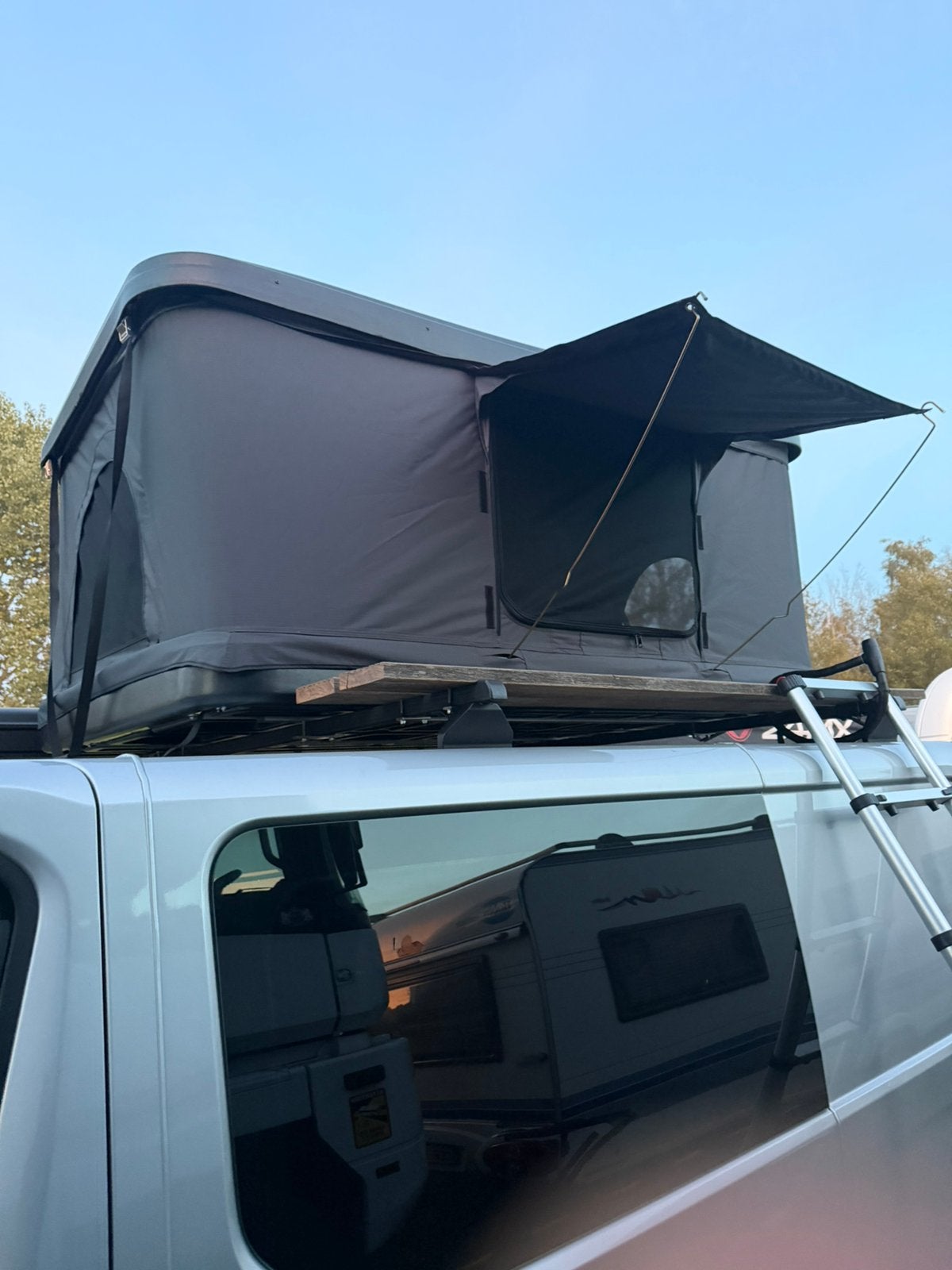 2 persoons daktent hardtop met telescopische ladder, Enlèvement, Comme neuf