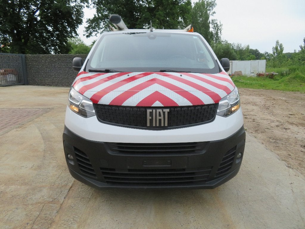 Fiat Scudo 2.0 XL - Dakdrager - 2022 - €6d, Auto's, Voorwielaandrijving, Stof, 4 cilinders, 2500 kg