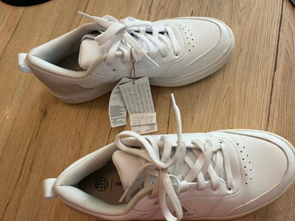 sneakers wit adidas nooit gedragen 42, Kleding | Dames, Adidas, Wit, Nieuw, Ophalen of Verzenden