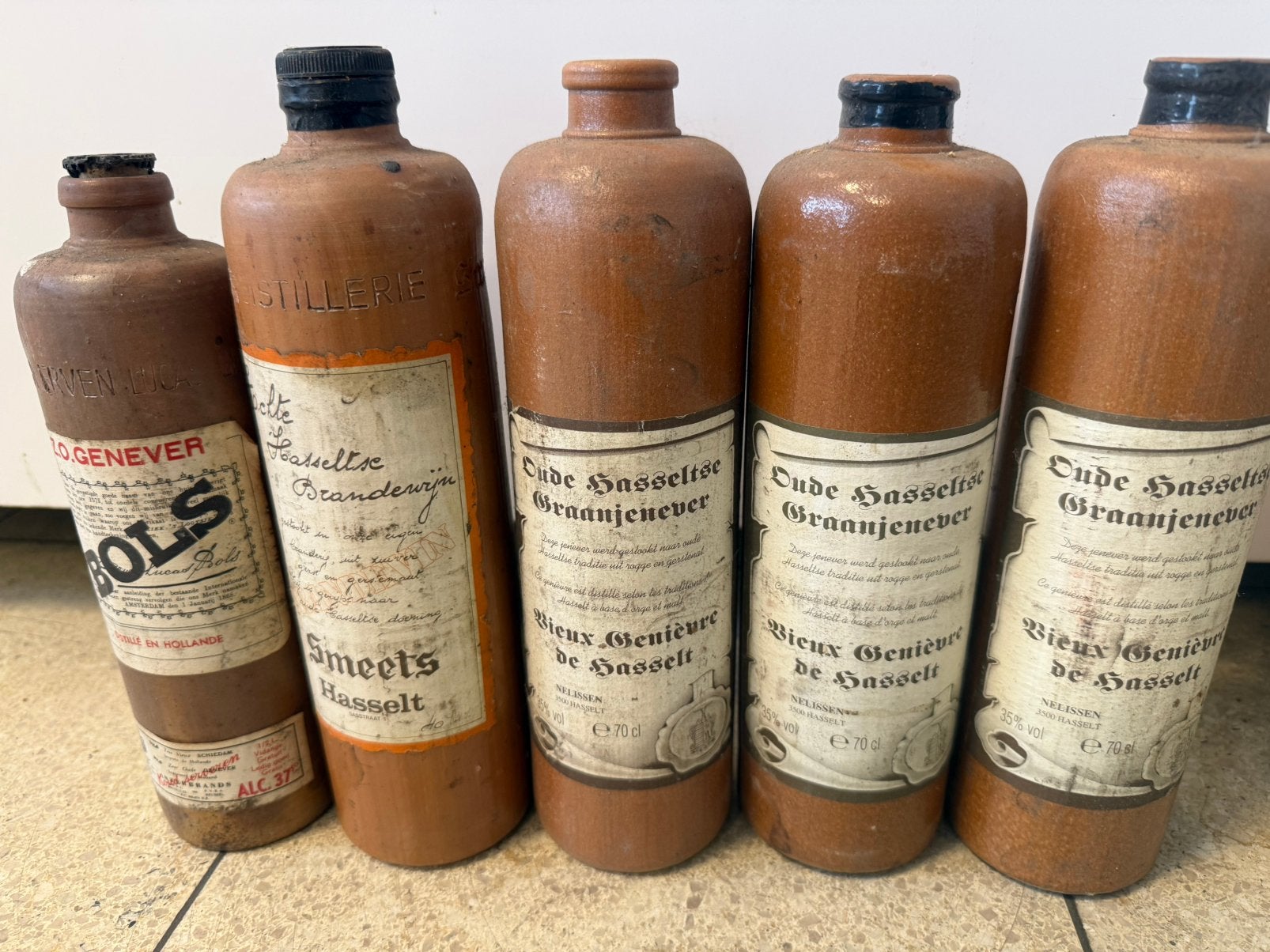 Oude jenever flessen, Verzamelen, Ophalen